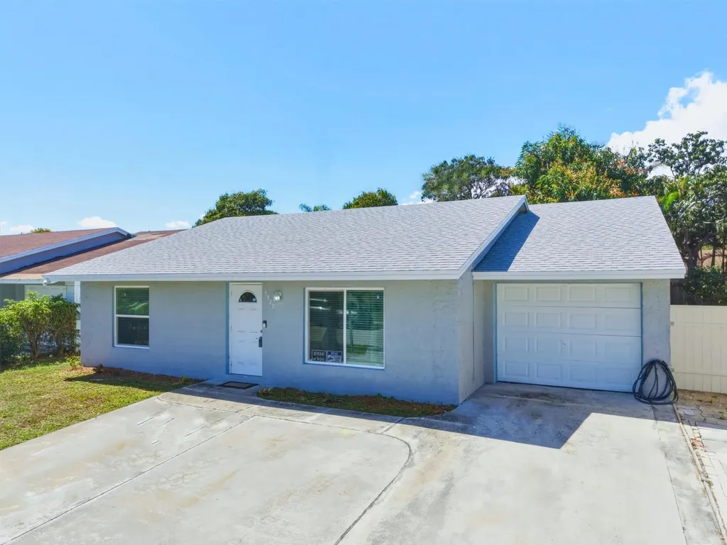 5928 Ithaca Circle W Lake Worth FL 33463