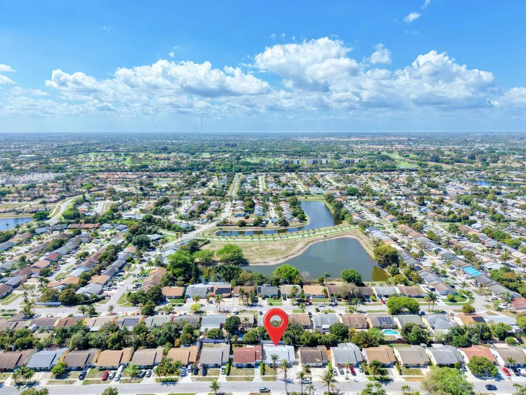 5928 Ithaca Circle W Lake Worth FL 33463