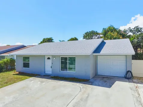 5928 Ithaca Circle W Lake Worth FL 33463