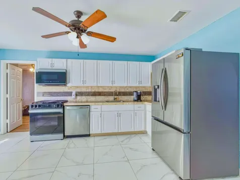 5928 Ithaca Circle W Lake Worth FL 33463
