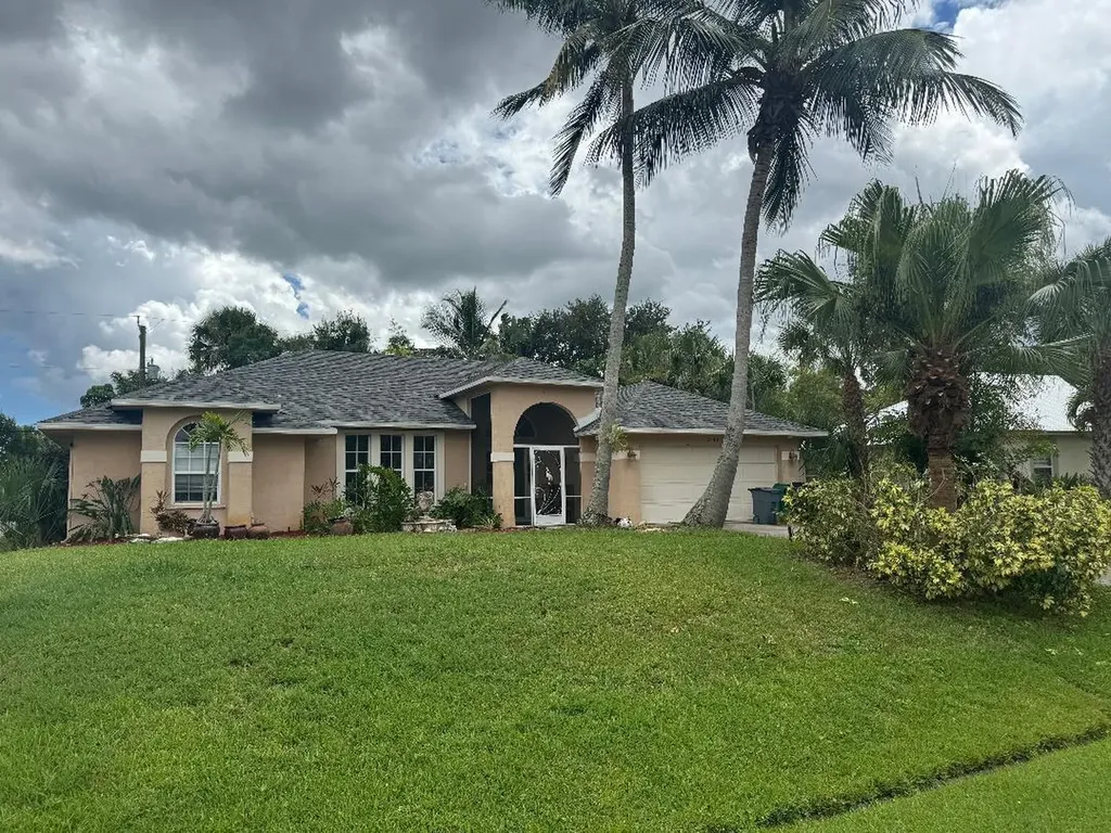 2449 SW Aberdeen Street Port St Lucie FL 34953