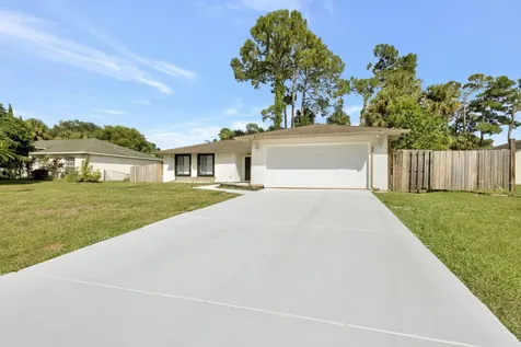 2573 SW Cain Street Port St Lucie FL 34953