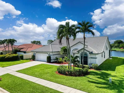 6879 Lake Island Drive Lake Worth FL 33467