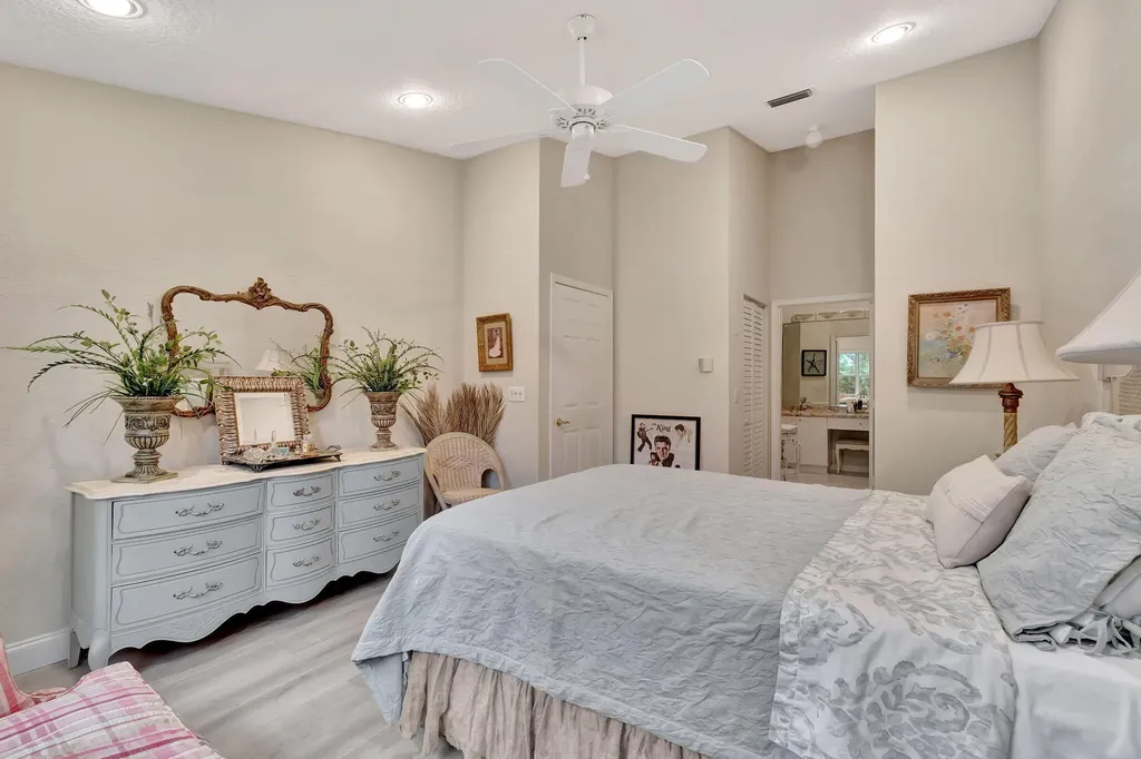 7942 Laina Lane Boynton Beach FL 33437