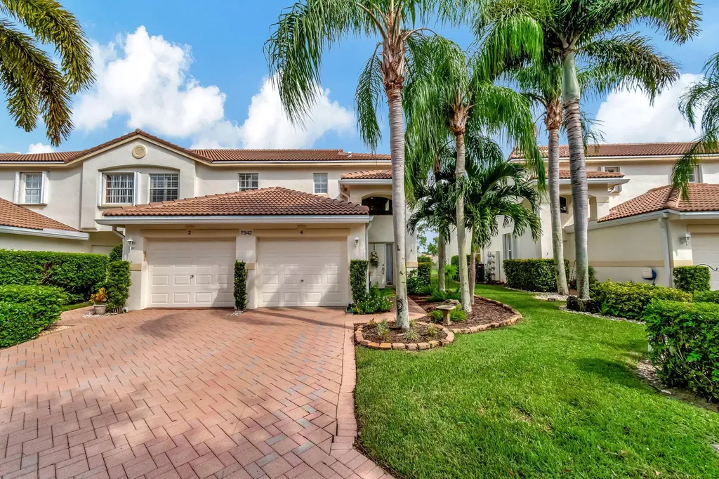 7942 Laina Lane Boynton Beach FL 33437