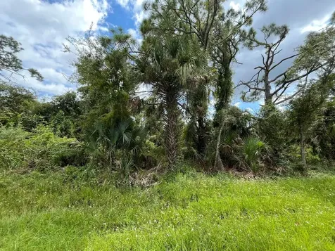 15501 Whitehall Avenue Port Charlotte FL 33953