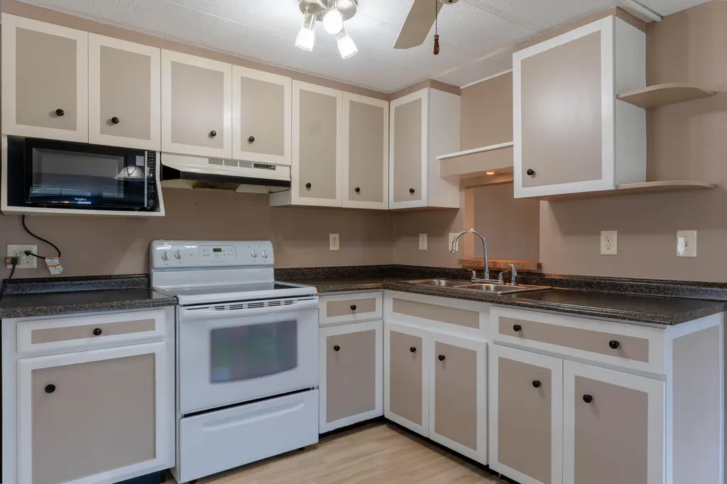 6 Angelita Port St Lucie FL 34952