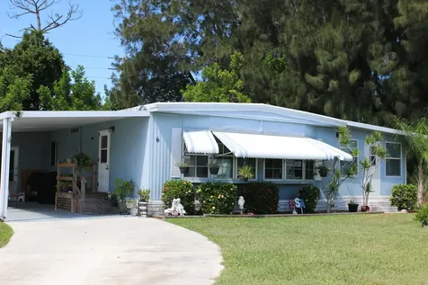 6 Angelita Port St Lucie FL 34952