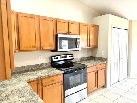 549 SW Prater Avenue Port St Lucie FL 34953