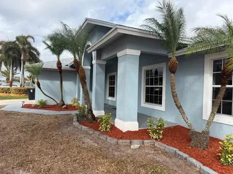 549 SW Prater Avenue Port St Lucie FL 34953