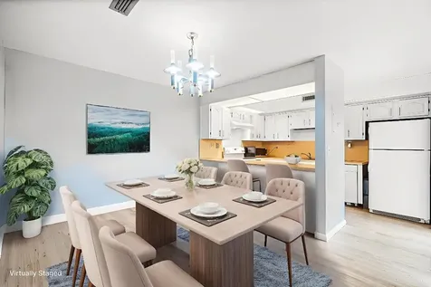 9 Atrium Circle Atlantis FL 33462