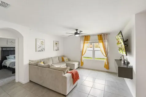 5306 Entertainment Way Fort Pierce FL 34947