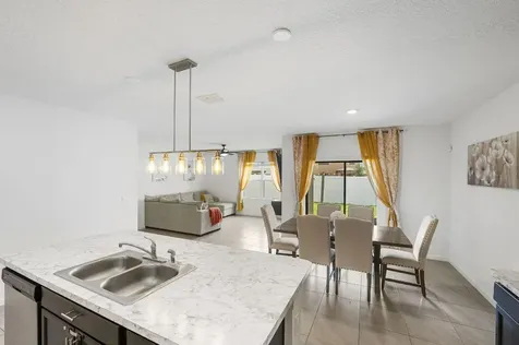 5306 Entertainment Way Fort Pierce FL 34947