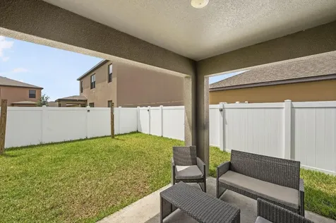 5306 Entertainment Way Fort Pierce FL 34947