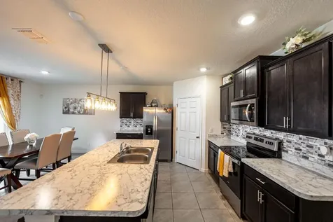 5306 Entertainment Way Fort Pierce FL 34947