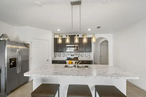 5306 Entertainment Way Fort Pierce FL 34947
