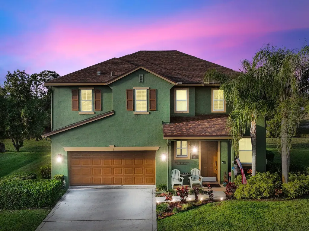 5811 NW Fall Flower Court Port St Lucie FL 34986