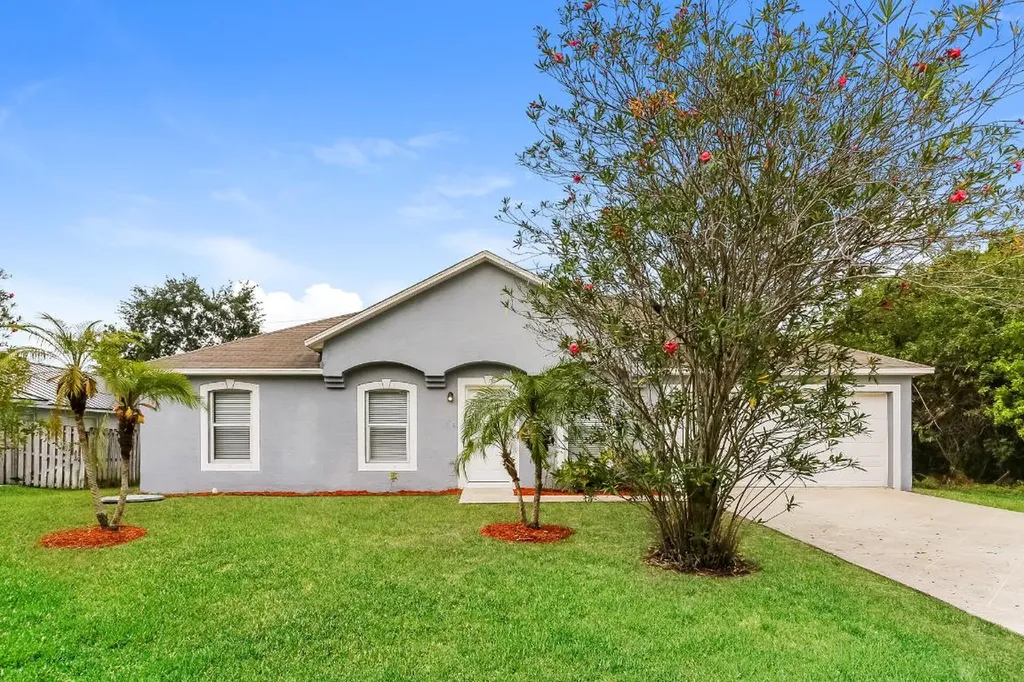 3686 SW Foremost Drive Port St Lucie FL 34953