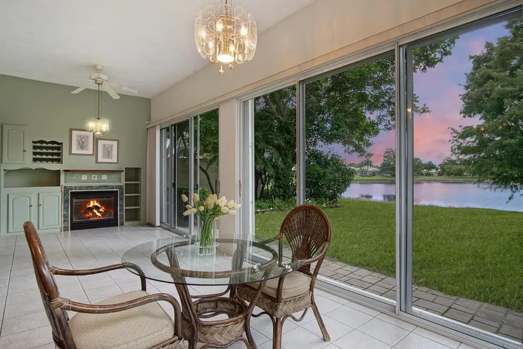 123 NW Bentley Circle Port St Lucie FL 34986