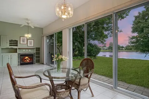 123 NW Bentley Circle Port St Lucie FL 34986