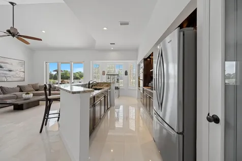 8738 Marlamoor Lane Palm Beach Gardens FL 33412