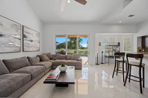8738 Marlamoor Lane Palm Beach Gardens FL 33412