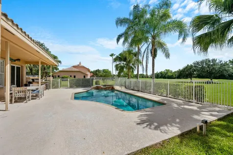 8738 Marlamoor Lane Palm Beach Gardens FL 33412
