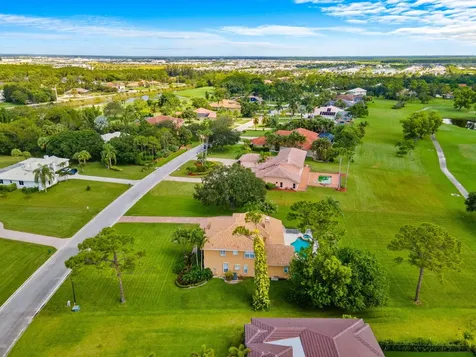 8738 Marlamoor Lane Palm Beach Gardens FL 33412