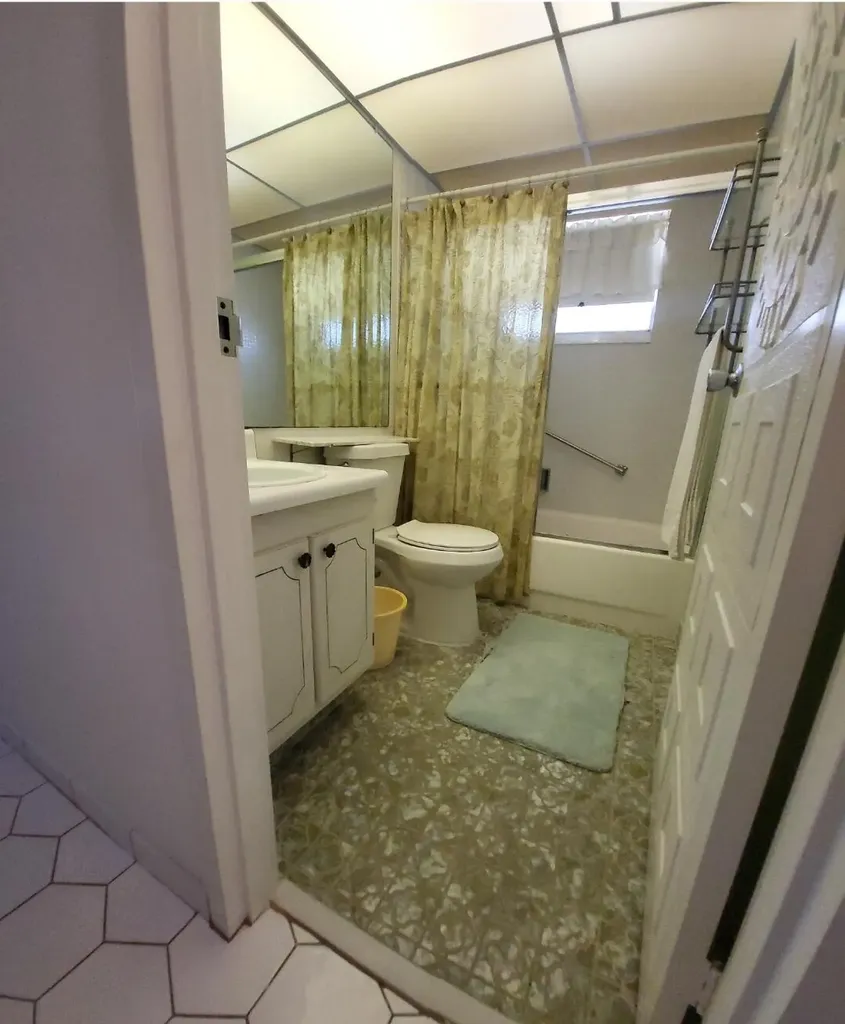 141 Saxony C Terrace Delray Beach FL 33446