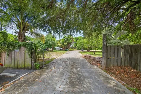 129 Fleming Avenue Greenacres FL 33463