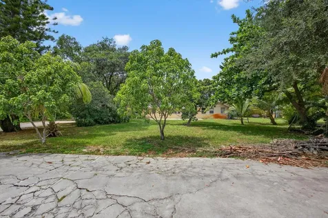 129 Fleming Avenue Greenacres FL 33463