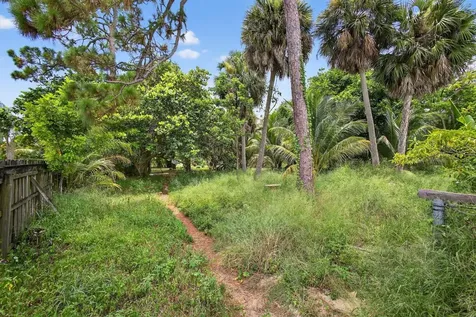 129 Fleming Avenue Greenacres FL 33463