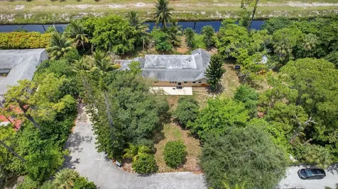 129 Fleming Avenue Greenacres FL 33463