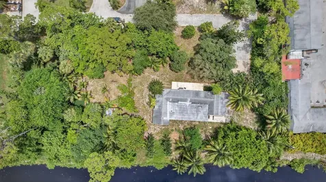 129 Fleming Avenue Greenacres FL 33463