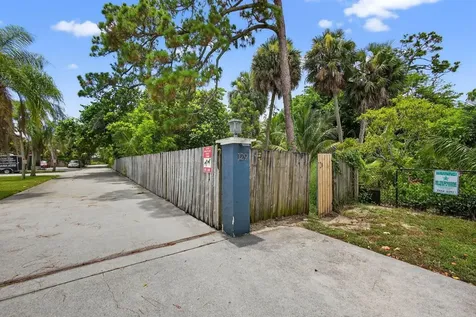 129 Fleming Avenue Greenacres FL 33463