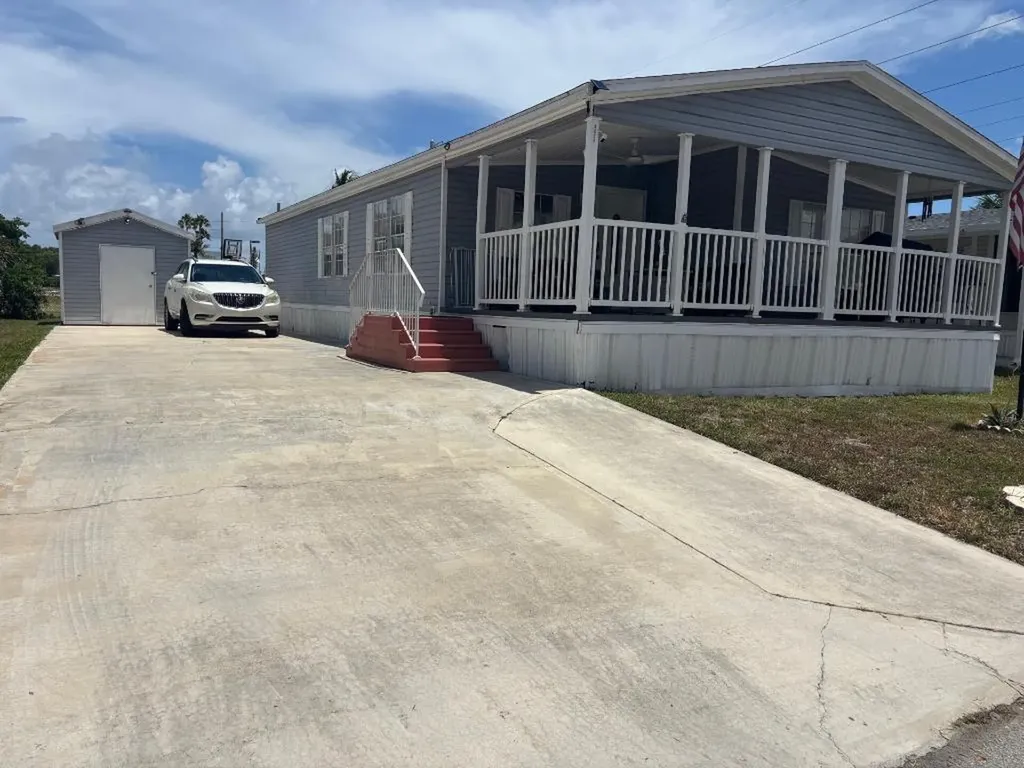 4804 NE 2nd Avenue Deerfield Beach FL 33064
