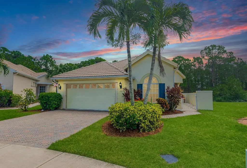 731 SW San Salvador Cove Port St Lucie FL 34986