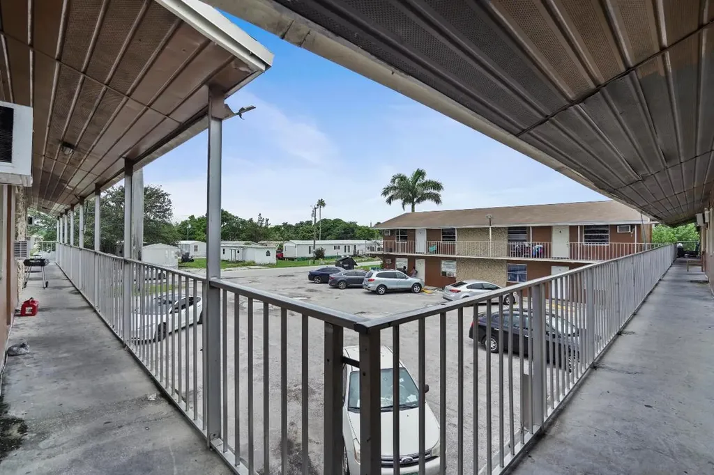 241 NW 11th 1 Street Belle Glade FL 33430