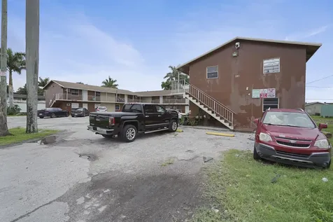 241 NW 11th 1 Street Belle Glade FL 33430