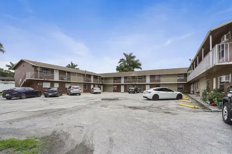 241 NW 11th 1 Street Belle Glade FL 33430