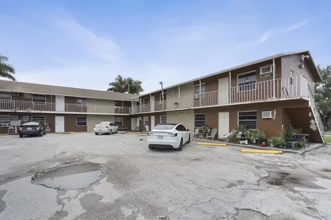 241 NW 11th 1 Street Belle Glade FL 33430