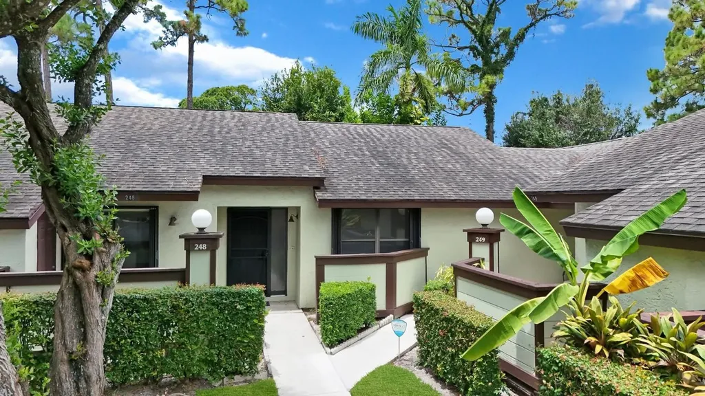 248 Brandywine Court Royal Palm Beach FL 33411