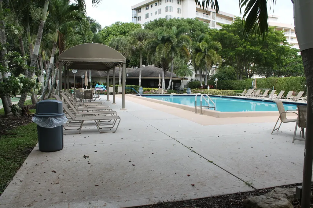 3507 Oaks Way Pompano Beach FL 33069