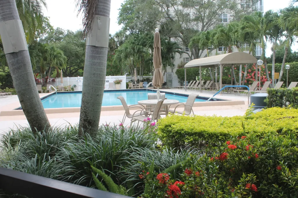 3507 Oaks Way Pompano Beach FL 33069