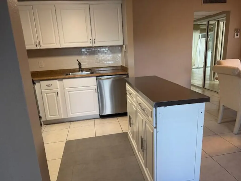 131 Monaco C Delray Beach FL 33446