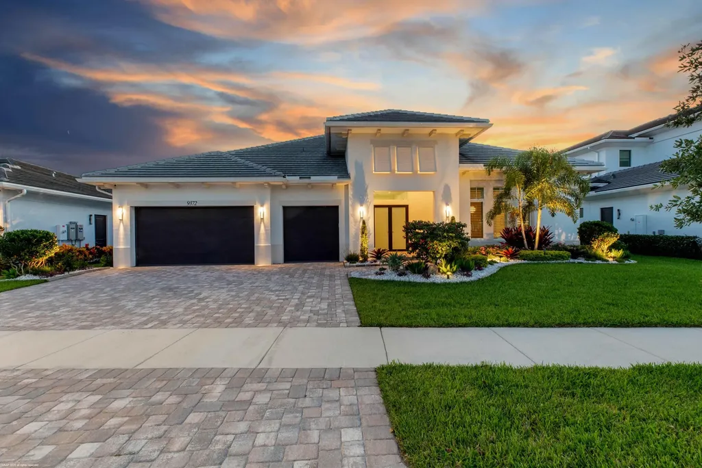 9372 Coral Isle Circle Palm Beach Gardens FL 33412