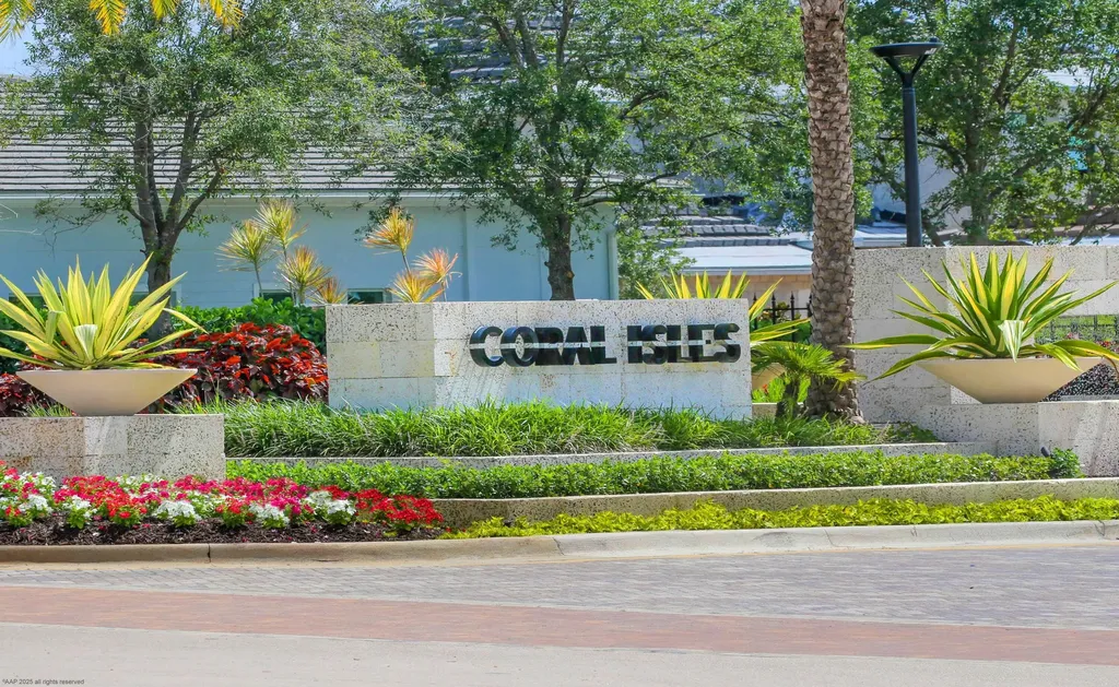 9372 Coral Isle Circle Palm Beach Gardens FL 33412
