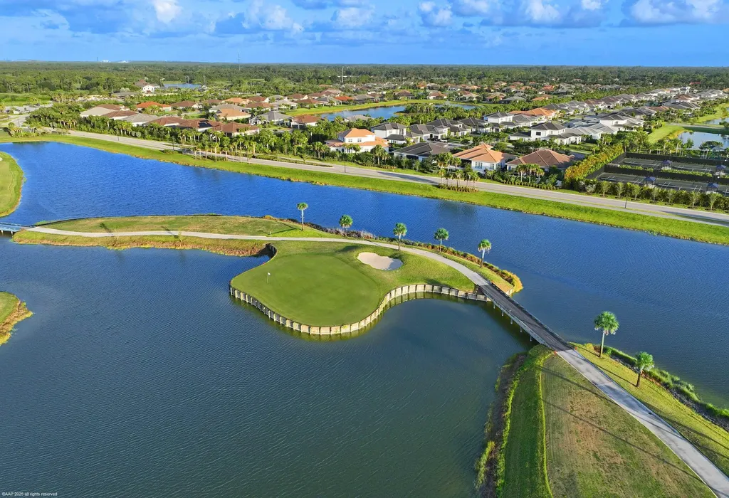 9372 Coral Isle Circle Palm Beach Gardens FL 33412