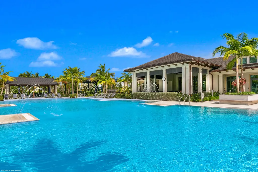 9372 Coral Isle Circle Palm Beach Gardens FL 33412