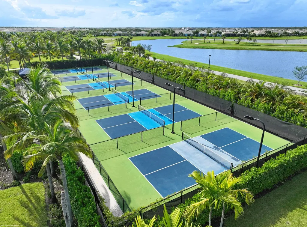 9372 Coral Isle Circle Palm Beach Gardens FL 33412